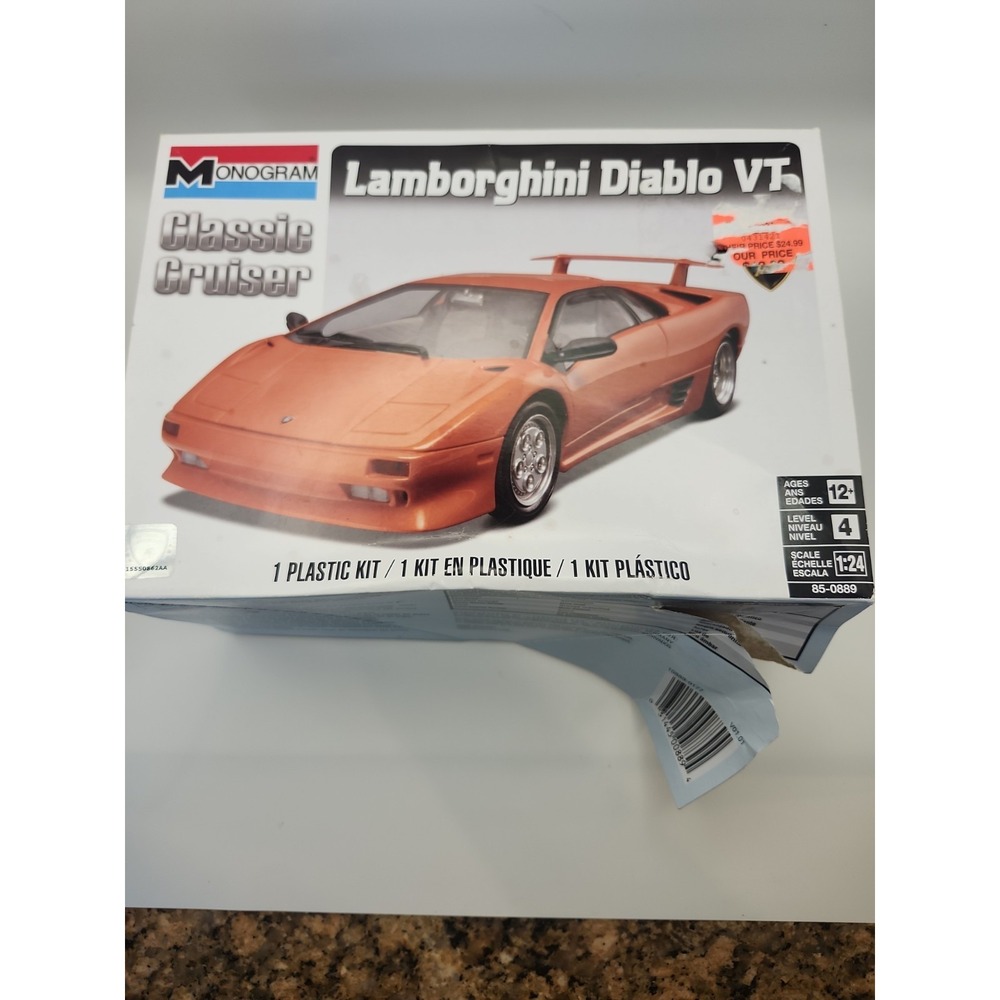 Classic‎ Cruiser Lamborghini Diablo VT Model Kit- 1:25 scale Monogram 85-0889